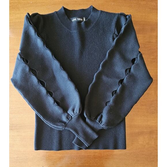 Love Token Ophelia Cut Sleeve Sweater, Black, NEW,  Size S - Picture 4 of 14